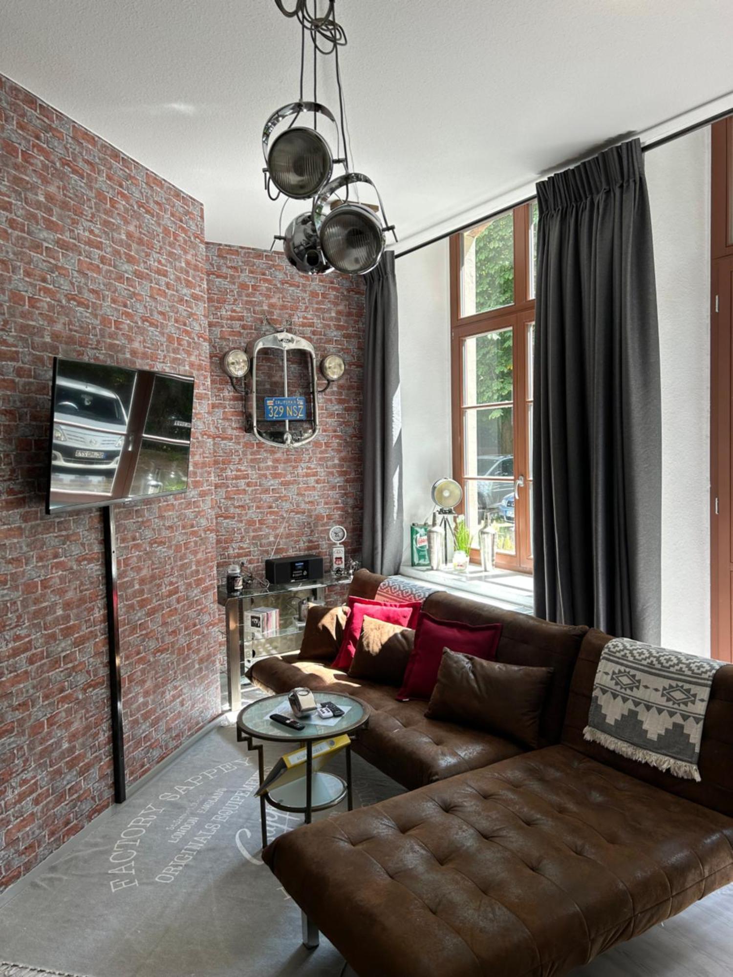 Ruhige Wohnung Im Fabrikstil In Chemnitz Exterior photo